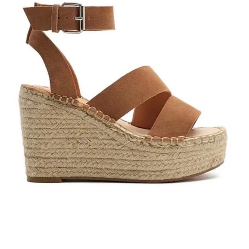 Espadrille tan wedges
